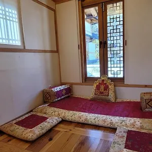 Lodge Chaehyodang Hanok