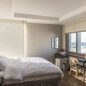 Otel Check Jeju
