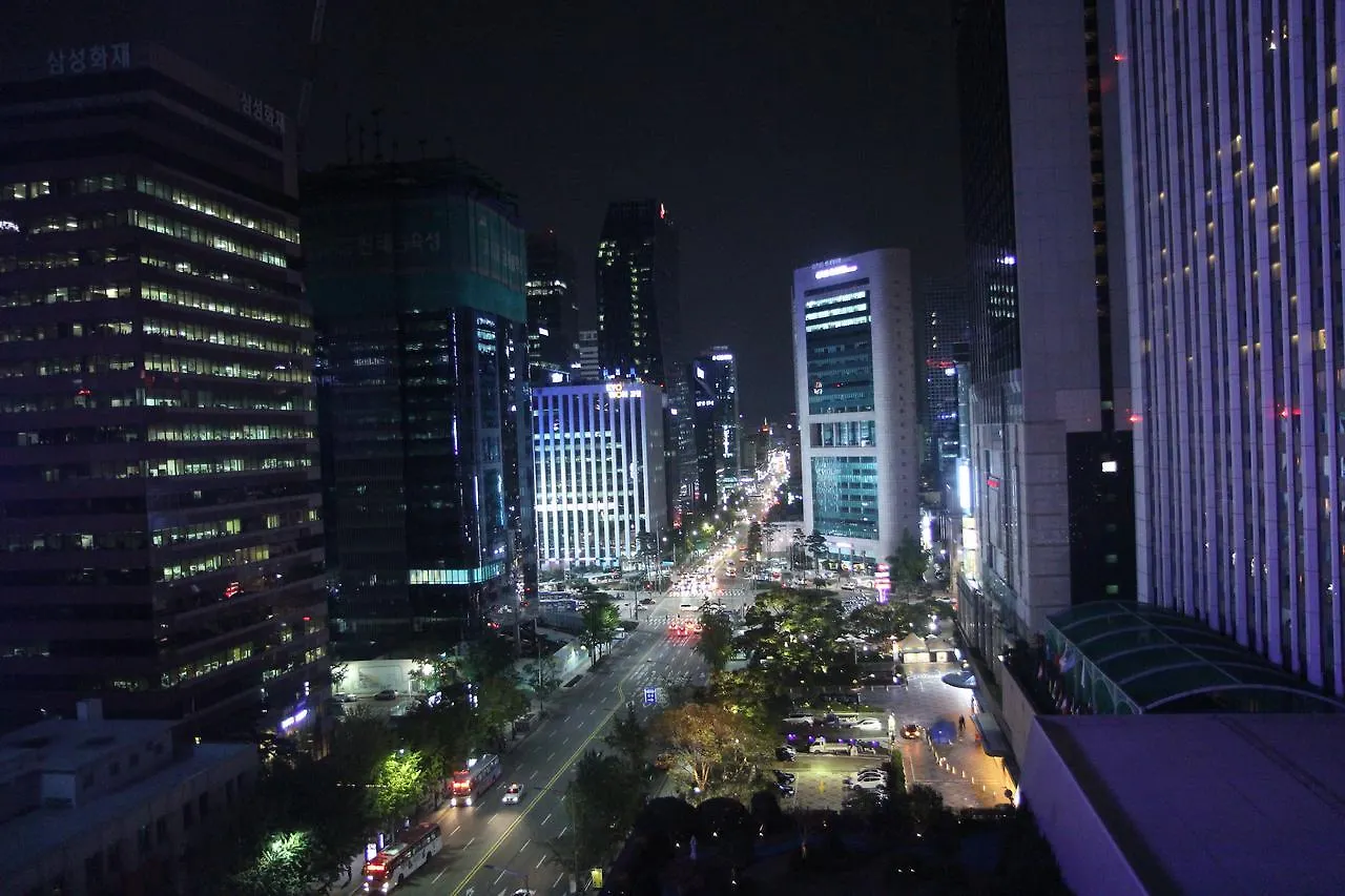 Hotel President Seoul 4*,